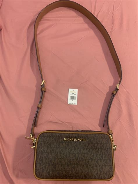 michael kors connie camera bag review